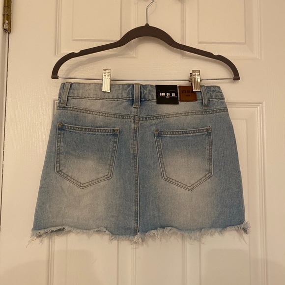Women’s Medium 8th of LA Distressed Jean Skirt - Picture 3 of 6
